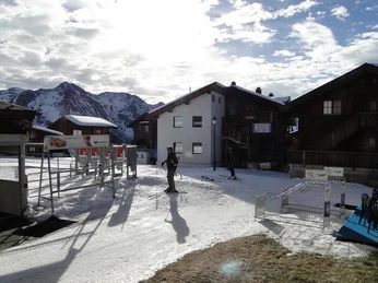 Aussenansicht Arche Winter