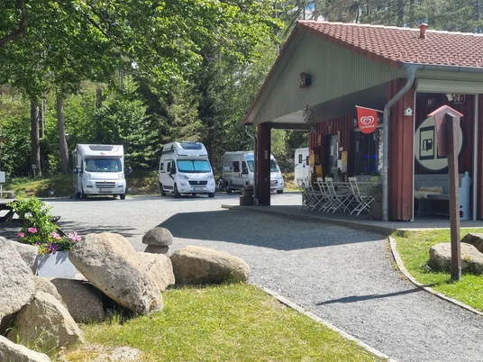 20220711_152330 web.jpg