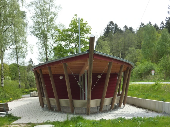 Waldschiff im Naherholungsgebiet Bibertal Foto Stadt Rüthen.JPG