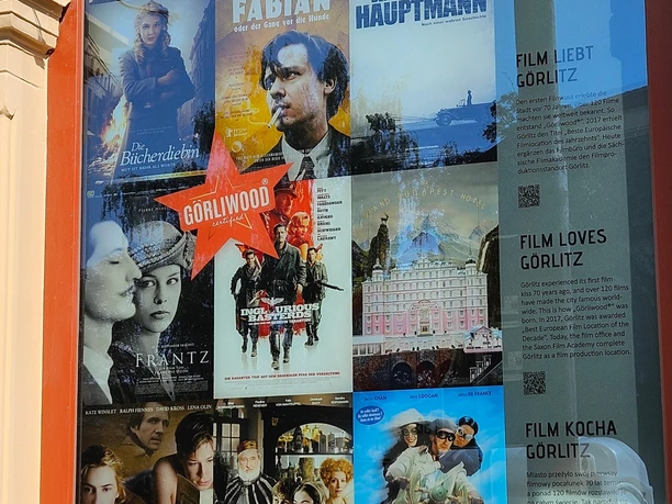 Filmschaufenster - Walk of Görliwood® (Humboldt-Apotheke), Görlitz