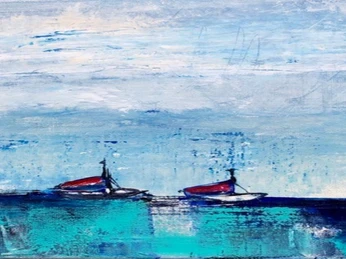 zwei Fischer.jpg Zwei Fischerboote mit roten Segeln gleiten über ein azurblaues Meer unter einem wolkigen Himmel.