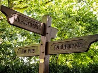 Wegweiser zum Königsmoor