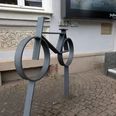 Fahrradständer und Ladestation