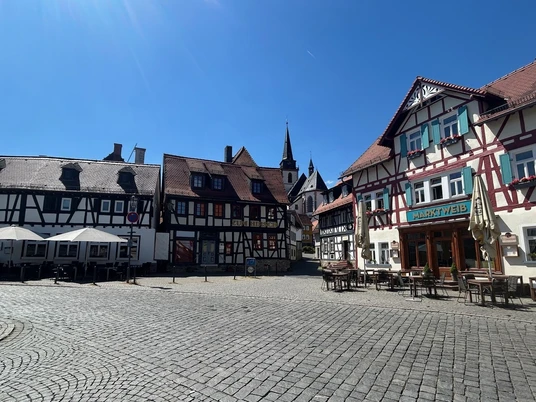 Malerwinkel Marktplatz OU.jpg
