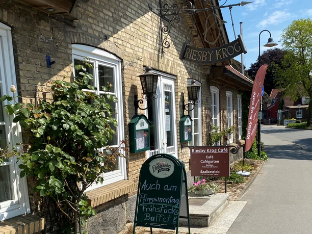 Eingang_Riesby_Krog.jpg