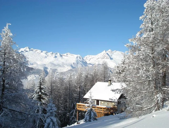 985f240b-b1d2-4117-933a-34b679aed7ee