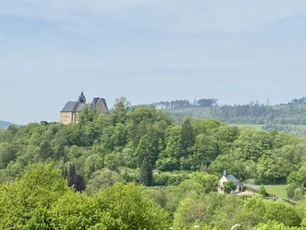 Blick zum Schloss Spangenberg
