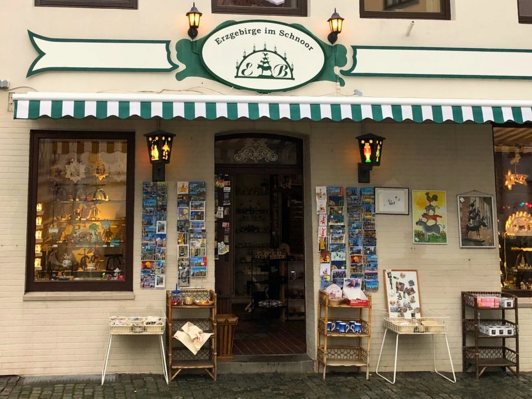 Fachgeschäft für erzgebirgische Volkskunst Erzgebirge im Schnoor in Bremen