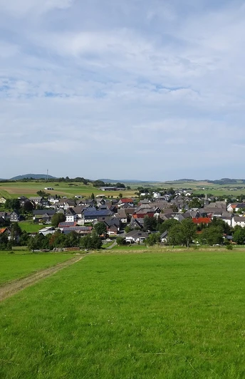 Oberlinspher Weg - Blick auf Bromskirchen
