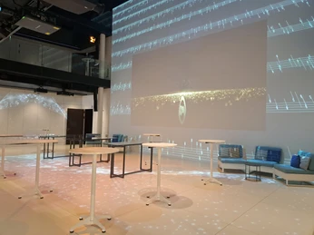 Christmas magic in the Golden Chamber Music Hall