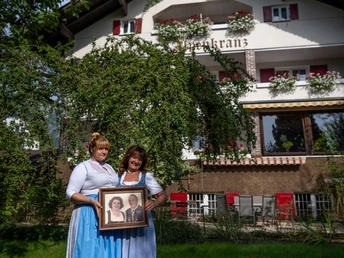 Eure Gastgeber Elisabeth und Heidi Oberpriller