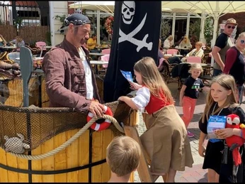 Piratenwochen auf Juist - Angebote für Kinder und Jugendliche auf Juist Piratenwochen auf Juist - Angebote für Kinder und Jugendliche auf Juist
