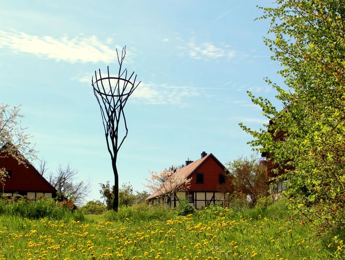 Skulpturengarten 4 DIETLIND PETZOLD.JPG