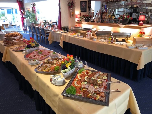 Buffet_II.jpg