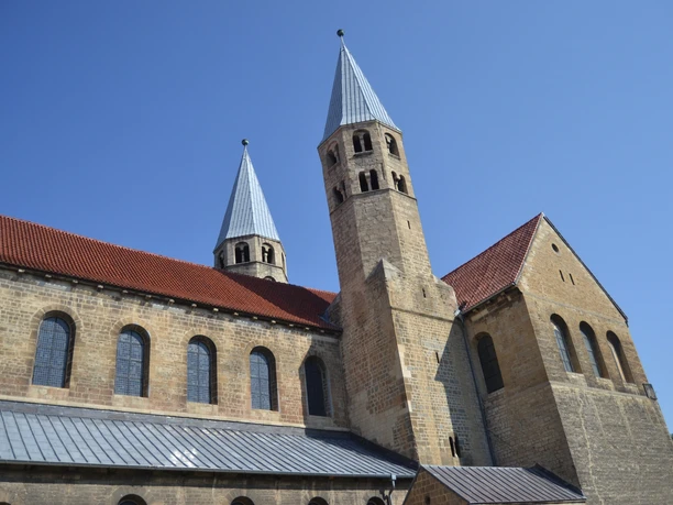 Buitenaanzicht van de Liebfrauenkirche Halberstadt