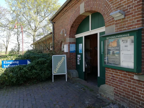 Nationalpark-Haus Dangast 2025 Eingang.jpg