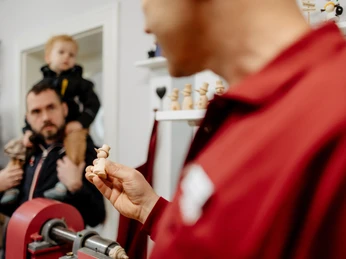 Manufaktur Hobler in Grünhainichen im Rahmen der Tage des traditionellen Handwerks im Erzgebirge
