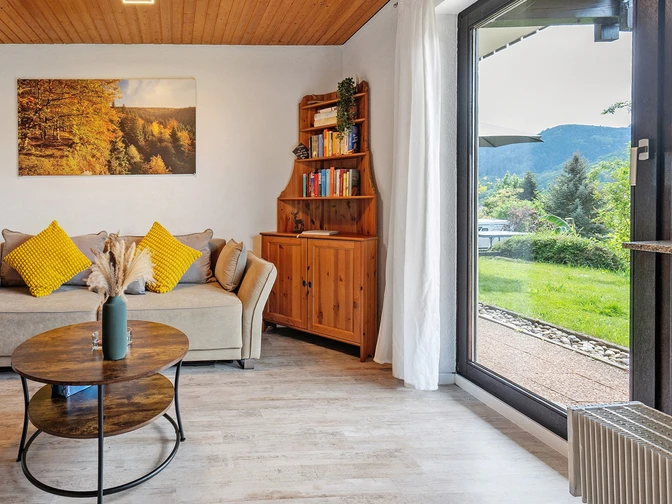 Photo, INSIDE, OUTSIDE