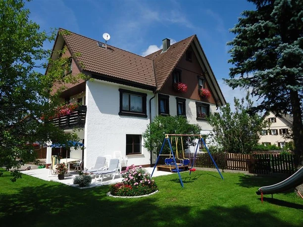 Hausansicht Gartenseite