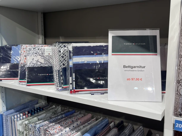 Hilfiger Bettwäsche.jpg Bettwäsche der Tommy Hilfiger Home Collection