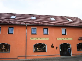 Fachgeschäft für erzgebirgische Erzgebirgische Holzkunst Schwarzak in Radeberg
