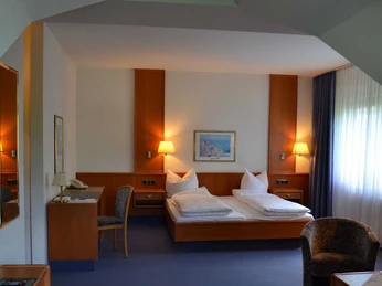 Hotel-Restaurant Zum Büraberg (1).jpg