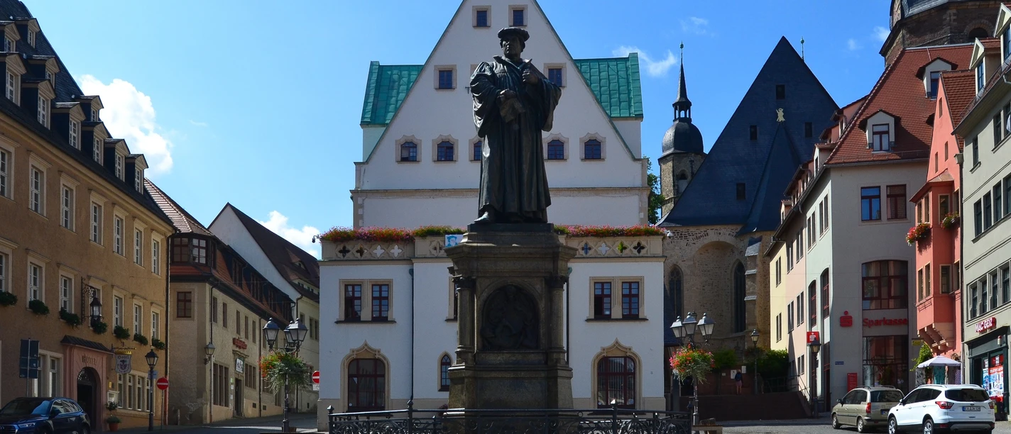 Eisleben marktplein met Luther monument