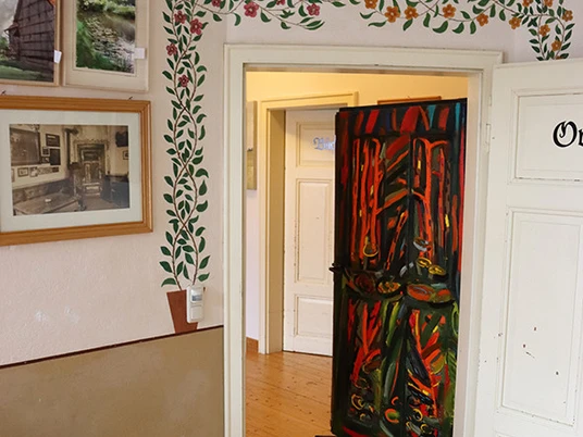 2 IMG 2772 zeitgen ssischeT r 150dpi