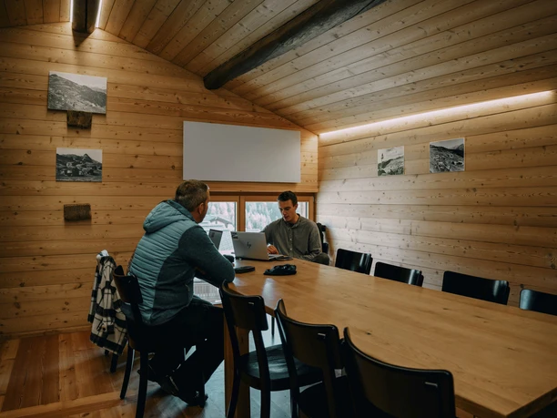 Co-Working Space auf der Bettmeralp bei der Kapelle Maria zum Schnee