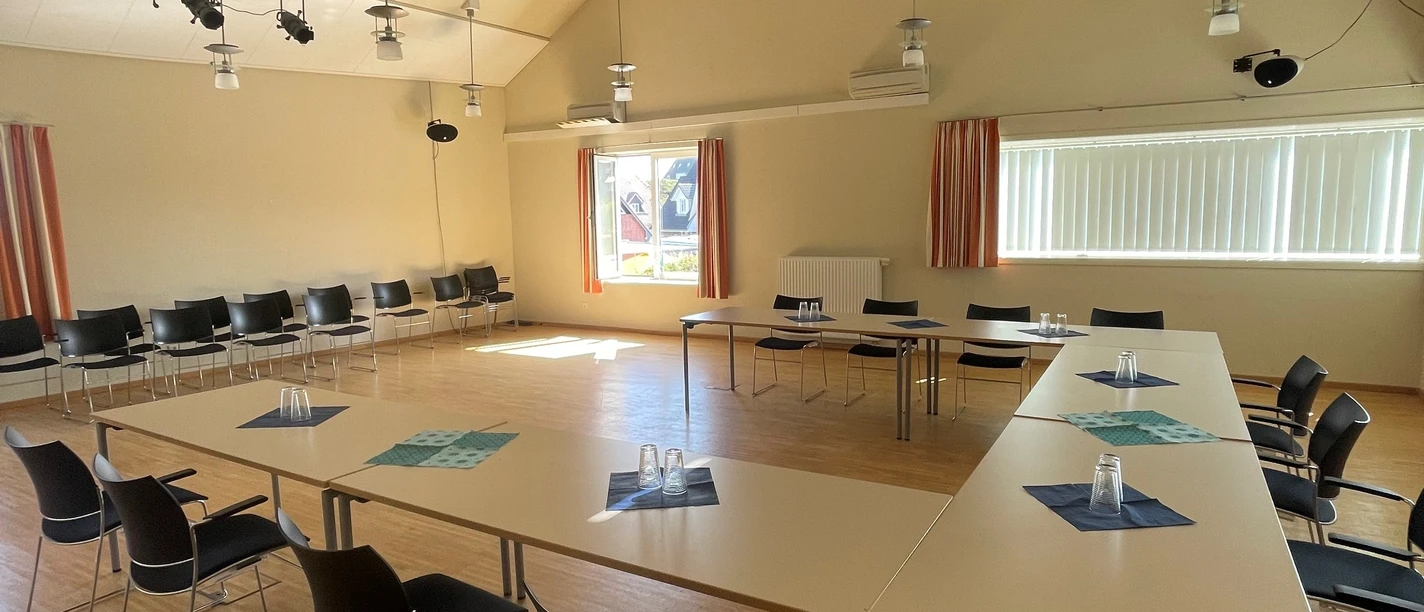 Großer Saal vom Tourismus Service Hörnum.jpg