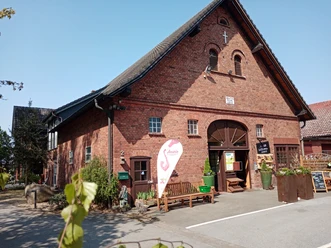 Hof Kuhre.jpg Eingang Hofladen Kuhre