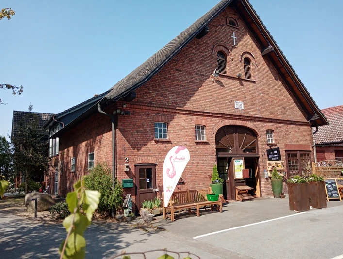 Hof Kuhre.jpg Eingang Hofladen Kuhre