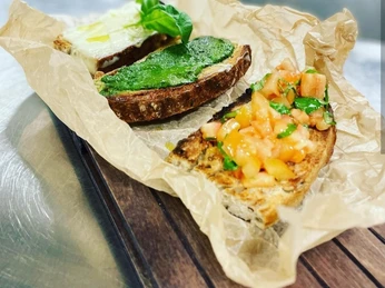 Restaurant & Bar No.9_3erlei Bruscetta.jpg Restaurant & Bar No.9_3erlei Bruscetta.jpg