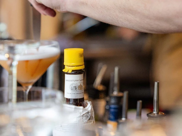 saempa-bar-boenigen-cocktail.jpg