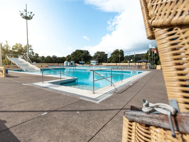 Hochbad Strandkorb.jpeg