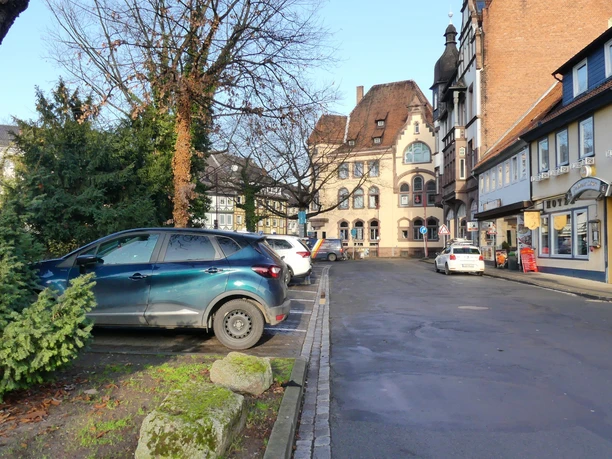 Parkplatz Möncheplatz-goldener Löwe