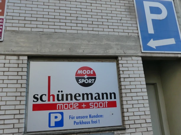 Parkhaus Schuenemann_Außenansicht