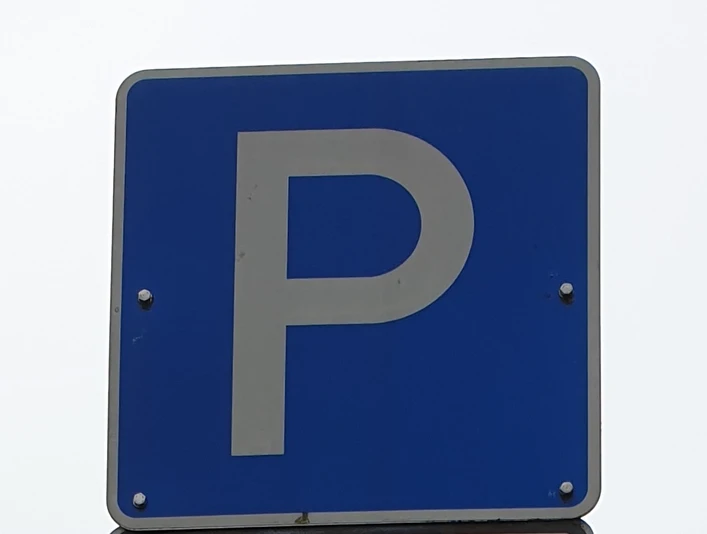 Parkplatz-Schild