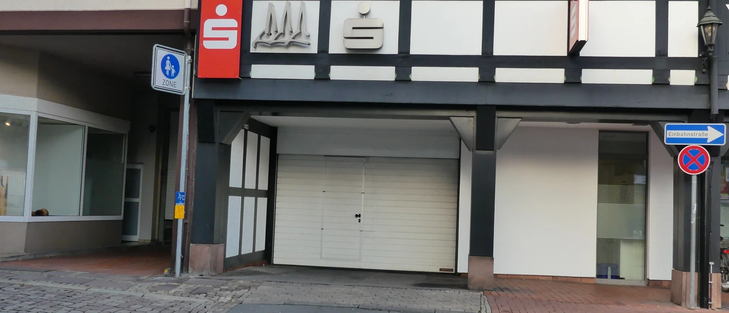 Parkhaus Sparkasse_Einfahrt