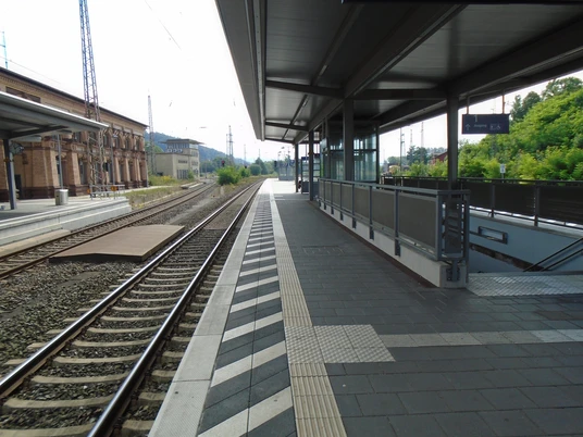 Bahnhof Kreiensen_Bahnsteig Gleis2