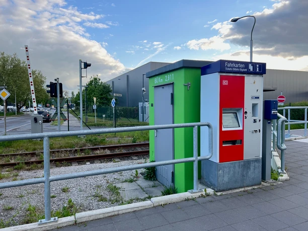 Fahrkartenautomat Bahnhaltestelle Einbeck - Otto-Hahn-Straße