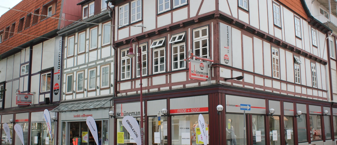 Schuenemann_aussen2.png