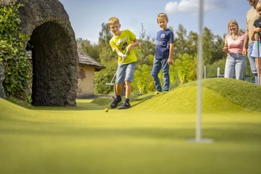 Adventuregolf_2024_08_19_Schoening_NZ73450©Ferienzentrum Schloss Dankern.jpg