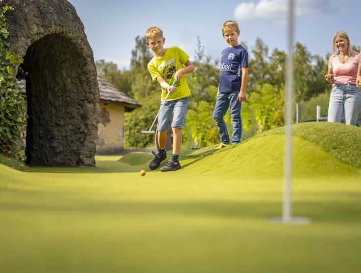 Adventuregolf_2024_08_19_Schoening_NZ73450©Ferienzentrum Schloss Dankern.jpg