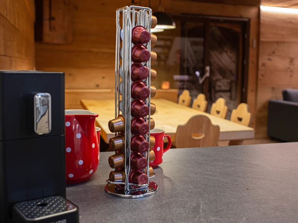 Wohnraum mit Essbereich und Küche