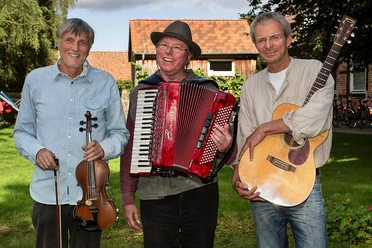 trio saitenbalg.jpg