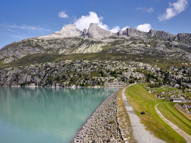 Staudamm Göscheneralp