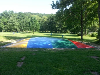 Freibad Rengershausen - Hüpfkissen