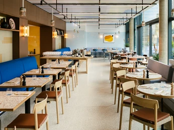 Lazuli im Kimpton Main Frankfurt