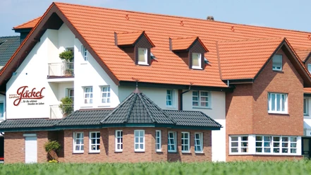 Aussenansicht HotelJäckel.jpg AussenansichtLandhotelJäckel